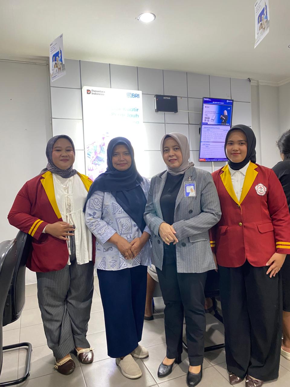 Cari Pengalaman Sekalian Upgrade Skill, Mahasiswa Teknokrat PKL di BRI Way Halim