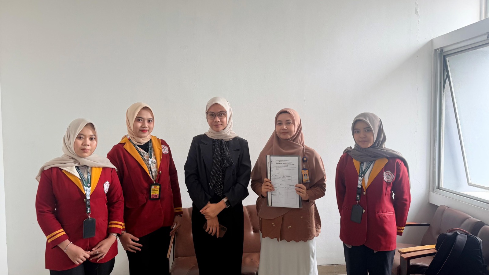 Teknowkrat Student Execute PKL at Syari Bank Indonesia KC Cape Karan