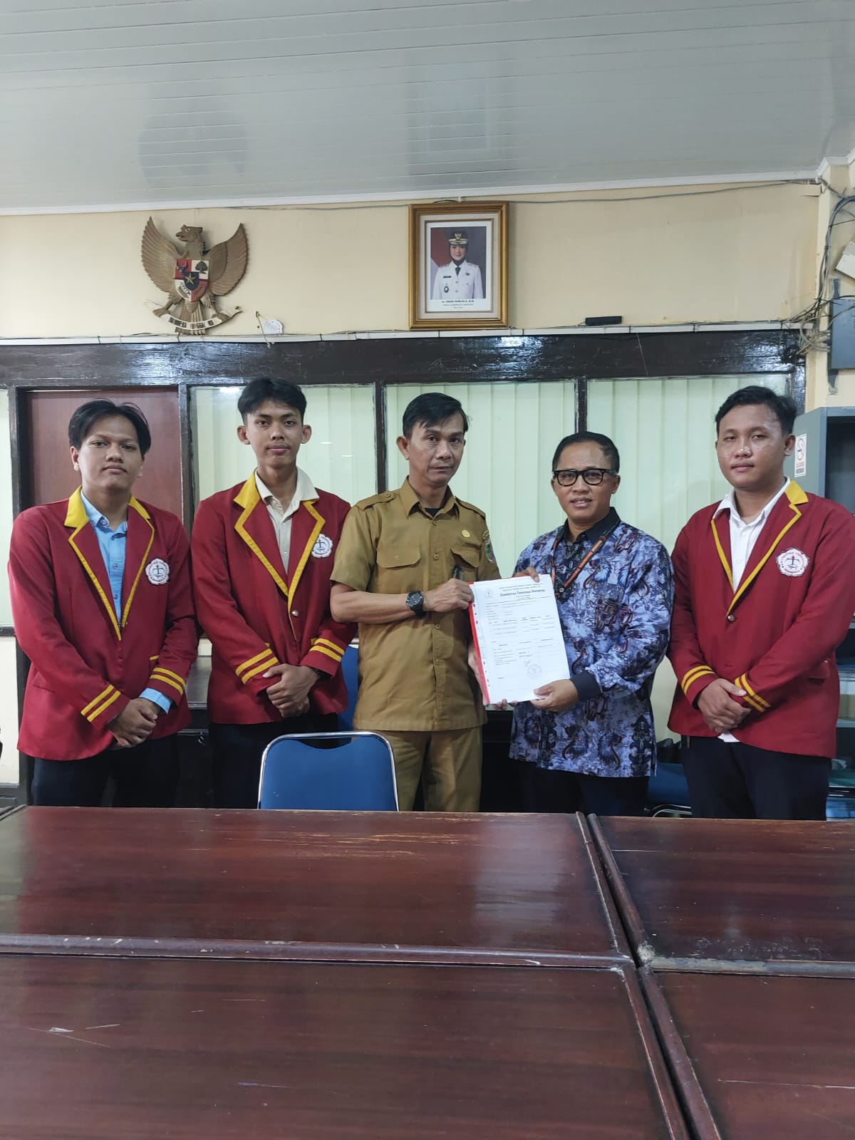 PKL in the Mining Service, student of the University of the Indonesian School of Work Experience · Global Voices