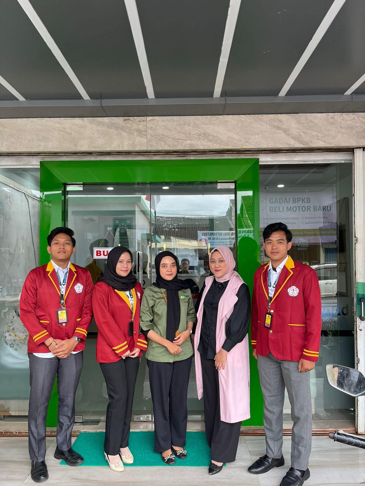 Intern Teknokrat Student at the Bro Way Pawn for Advanced Professional Experience · Global Voices