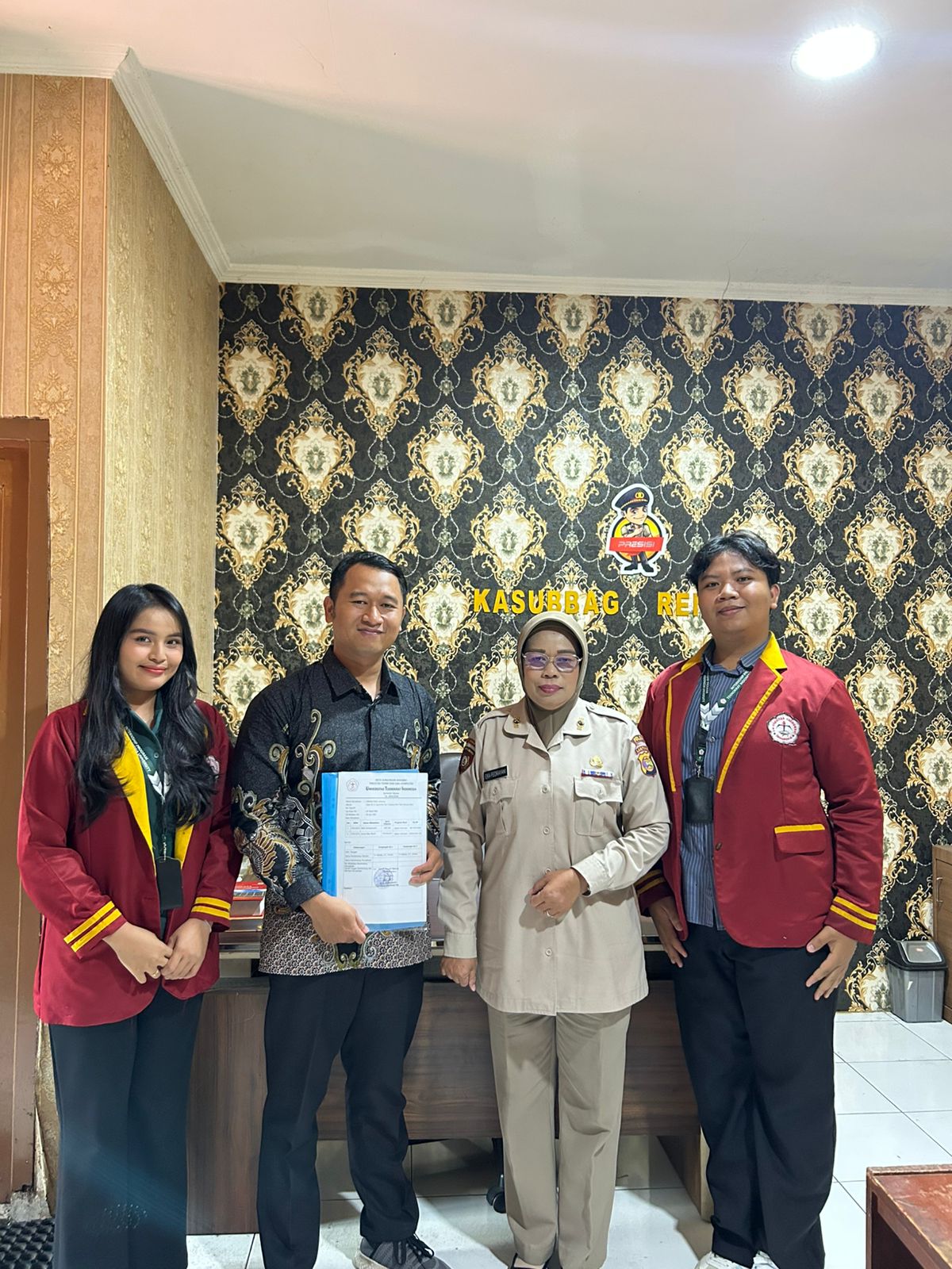 Children of the University of February Indonesia Increase Professional Experience in Sabhara Polda Lampung