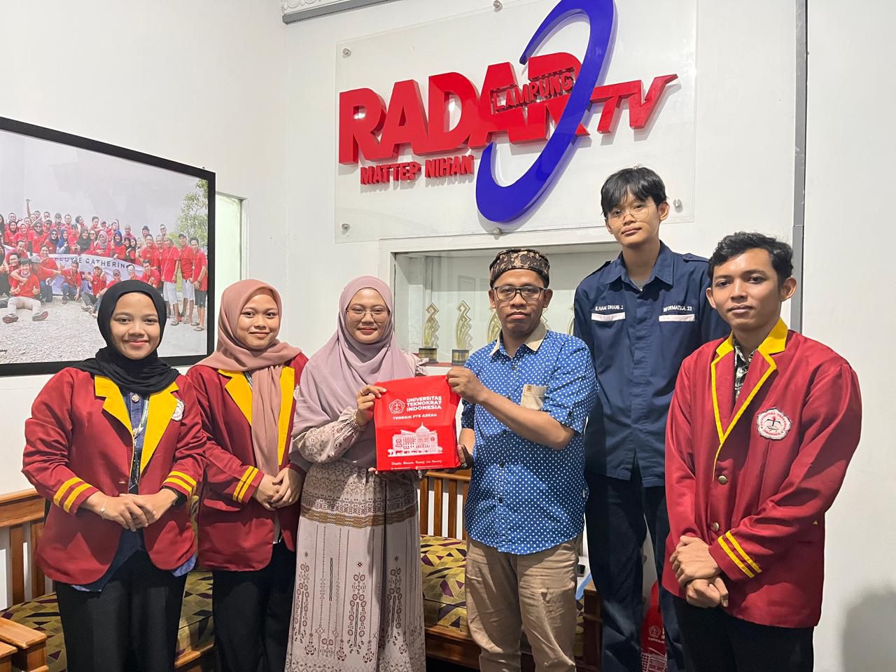 TCTC Universitas Teknokrat Indonesia Laksanakan Penjemputan Mahasiswa PKL di Radar Lampung TV